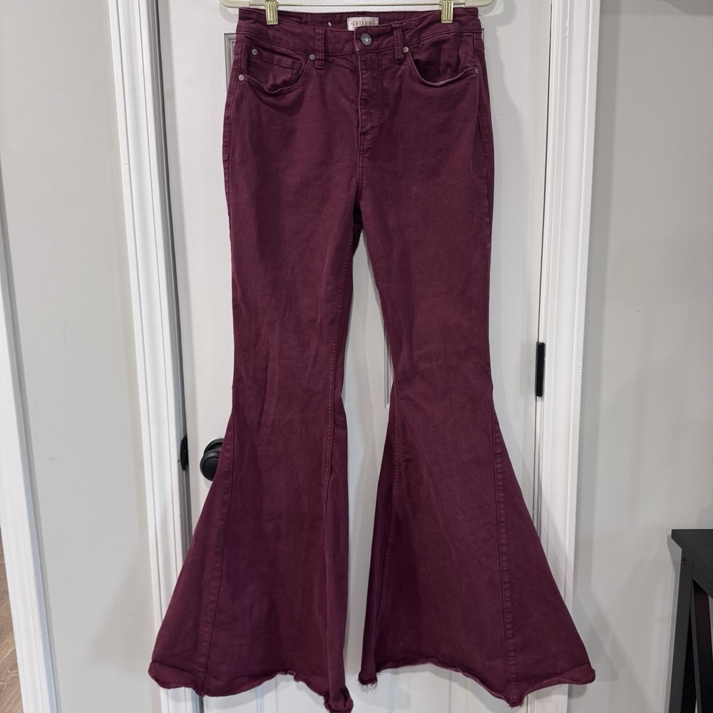 Shyanne Burgundy Extreme Flare Bell Bottom Jeans Raw Hem 30W x 34L Western Boho